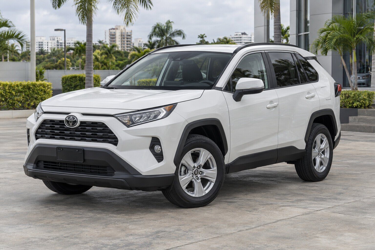 Toyota RAV4 XLE 2022